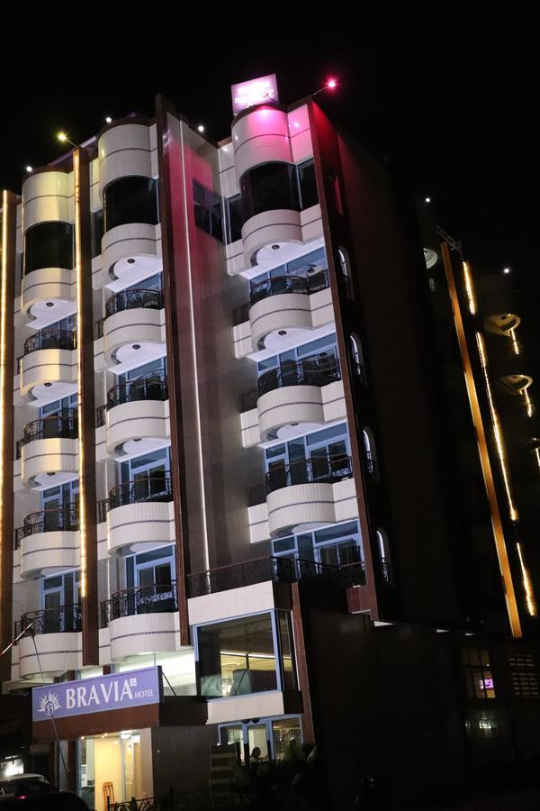 Bravia Eco Hotel Ломе Экстерьер фото